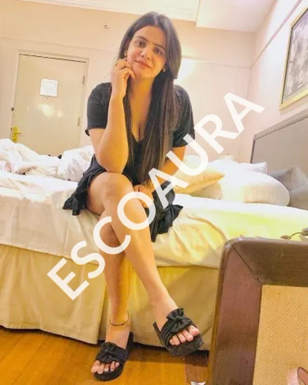 RIYA SINGH  gallery 1