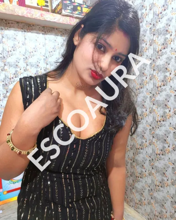 RINA KHAN  gallery 2